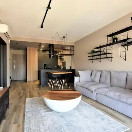 21st Floor Capital Apartament *